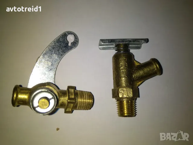 Продавам кранче радиатор УАЗ