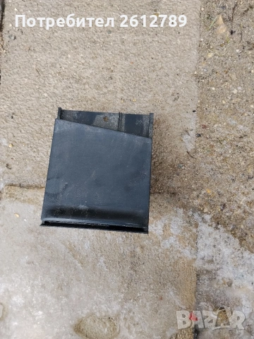 централен пепелник за голф 4, снимка 2 - Аксесоари и консумативи - 53209369