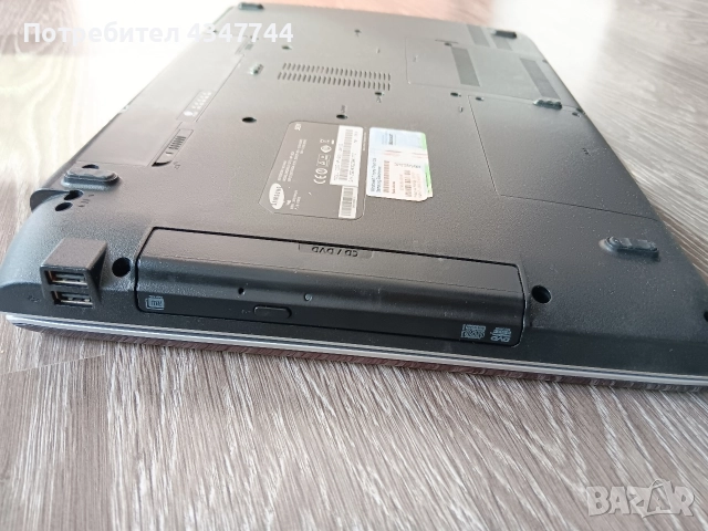 Лаптоп Самсунг СЕ 31 , снимка 4 - Лаптопи за дома - 52677462