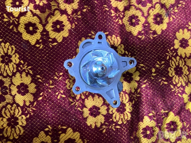 Водна помпа kia ceed, снимка 2 - Части - 53394902
