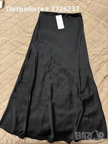 Атласна пола AMISU. Размери 42, 44. 