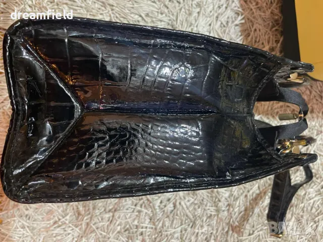 Дамска чанта Версаче, снимка 13 - Чанти - 48313746