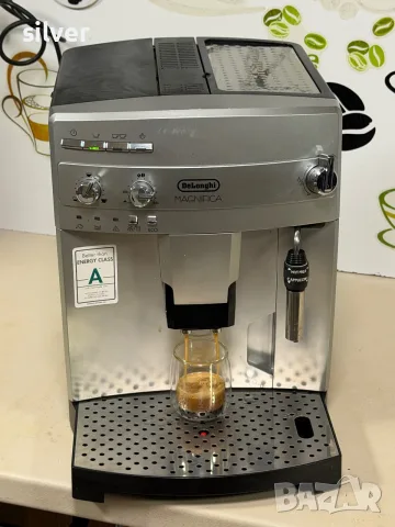 Кафемашина кафе автомат delonghi magnifica с гаранция, снимка 2 - Кафемашини - 55997576