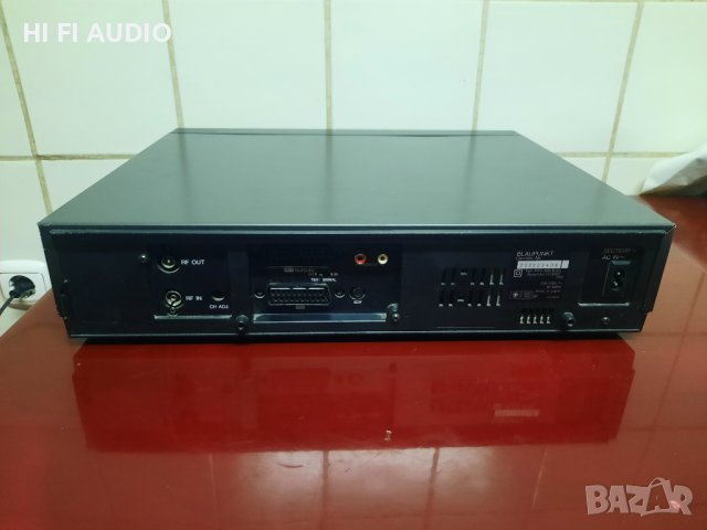 Blaupunkt RTV-830 S-VHS Hi-Fi Video recorder, снимка 11 - Плейъри, домашно кино, прожектори - 42346704