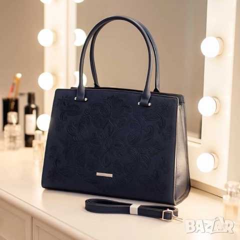 Елегантна дамска чанта с релефен дизайн – стил и практичност в едно, снимка 8 - Чанти - 51858988