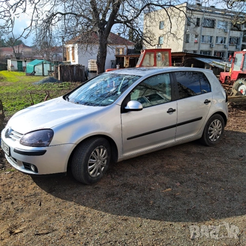 VW Голф 5 2.0 tdl, снимка 16 - Автомобили и джипове - 53011118