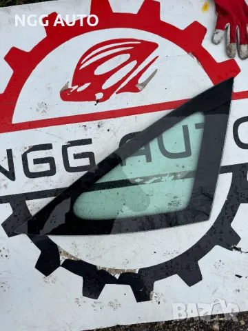 странично задно дясно малко стъкло за Форд Фокус 1, Ford Focus Mk1