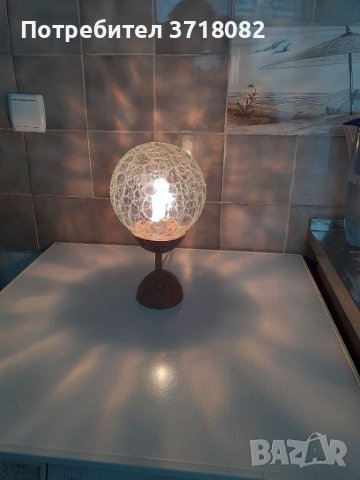 Нощна лампа, снимка 3 - Настолни лампи - 41261482