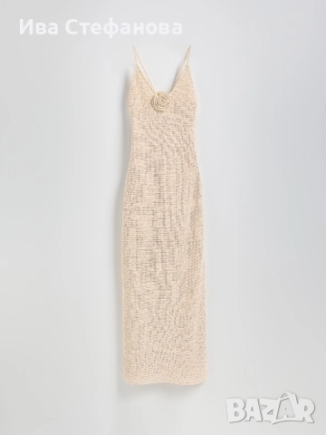 Нова дълга  елегантна плетена фабрично плетиво елегантна рокля 3Д 3D цвете роза екрю цвят бежова , снимка 5 - Рокли - 42560711