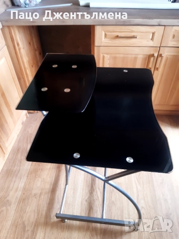 Стъклена  масичка, снимка 4 - Маси - 51693457