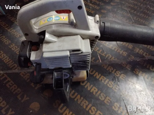 Листоиздухвач Stihl , снимка 2 - Градинска техника - 48097590