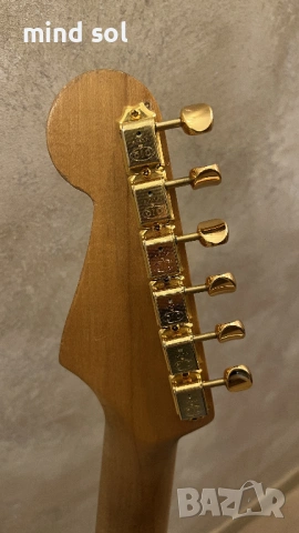 Fender Squier Stratocaster Neck 1993 с къстъм електроника, снимка 10 - Китари - 53830089