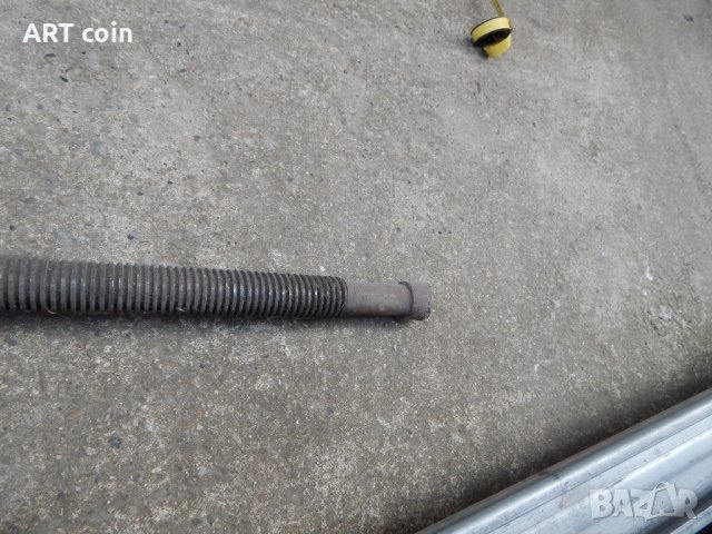 винт диаметър ф 40 мм. Гайката е от бронз, снимка 3 - Стругове - 44194587