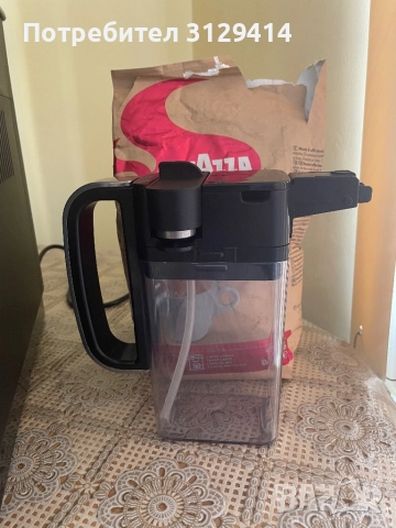 Кафеавтомат Saeco Incanto Deluxe с кана за мляко, снимка 2 - Кафемашини - 51787097