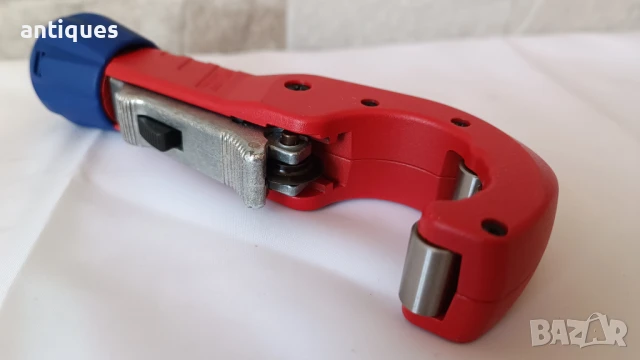 Тръборез за медни и неръждаеми тръби Knipex TubiX Ø 6-35 мм, 90 31 02 SB, снимка 7 - Други инструменти - 50970240