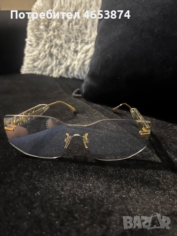 Слънчеви очила Fendi, снимка 5 - Слънчеви и диоптрични очила - 52447796