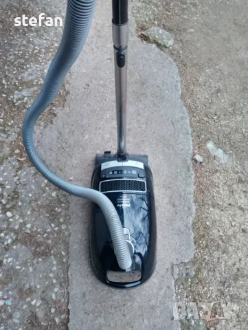 Прахосмукачка Миеле С3, снимка 2 - Прахосмукачки - 47484767