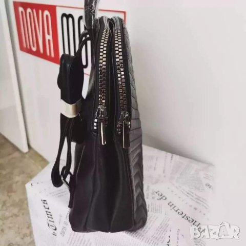 Черна стилна раница, снимка 2 - Раници - 41533316