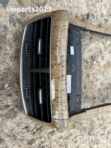 Интериорни лайсни Аudi A8 D4, снимка 4 - Части - 53759728