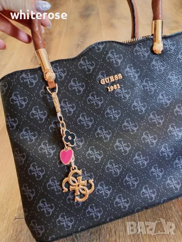 Дамска чанта GUESS , снимка 2 - Чанти - 55894513