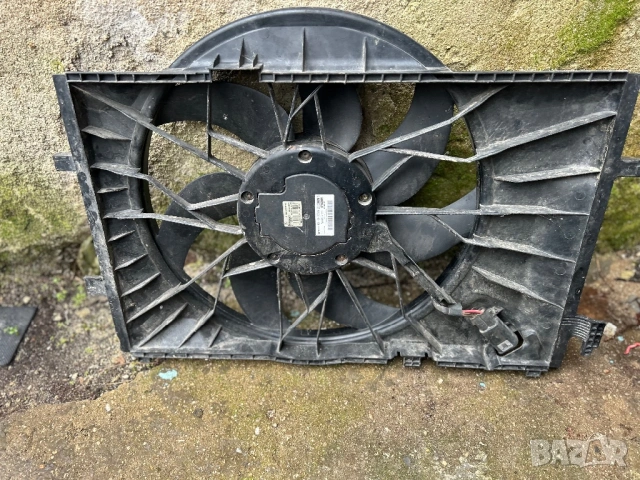 Перка с дифузьор Mercedes W203 200 220 CDI вентилатор A2035001693 2035400788 600W 28405882013, снимка 2 - Части - 53223202