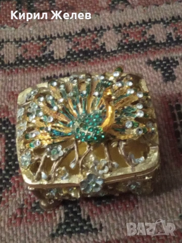 Малка кутийка за бижута 53721