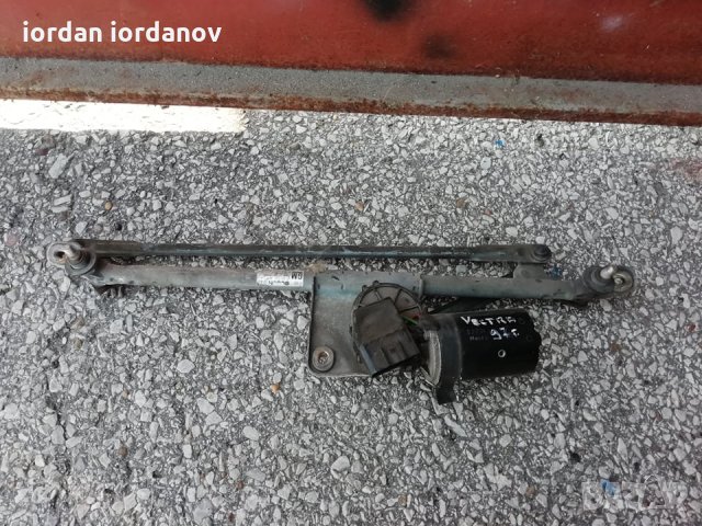 Моторче Предни Чистачки Опел Вектра