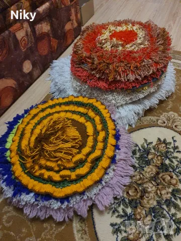 Ръчно плетени столовки , снимка 16 - Декорация за дома - 48823818