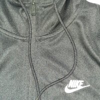 Nike L с качулка, снимка 1 - Спортни дрехи, екипи - 44178378