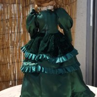 Порцеланова кукла със стойка , снимка 4 - Кукли - 41681323