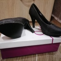 Черни блестящи токчета в Дамски обувки на ток в гр. Ловеч - ID35686415 —  Bazar.bg