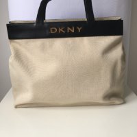 DKNY оригинална елегантна чанта, снимка 1 - Чанти - 41630215
