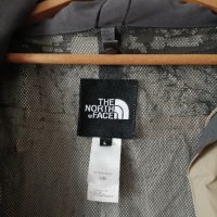 The North Face HyVent оригинално мъжко водоустойчиво яке в бежов и зелен цвят р-р L - със забележки, снимка 15 - Якета - 41897634