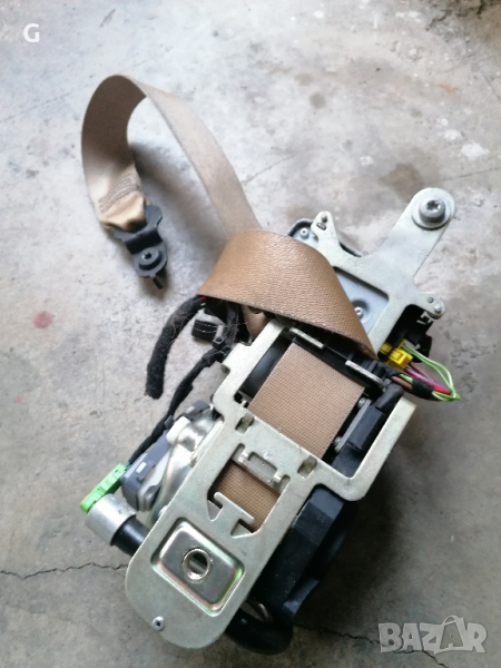 Преден Ляв предпазен Колан Мерцедес W 204 , снимка 1