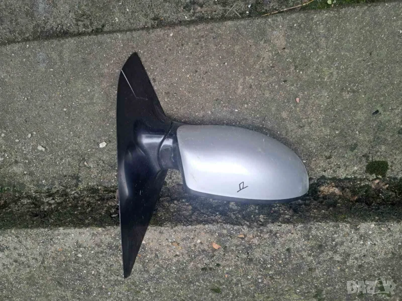 Дясно ел. Огледало за форд фокус МК1 2002г, снимка 1
