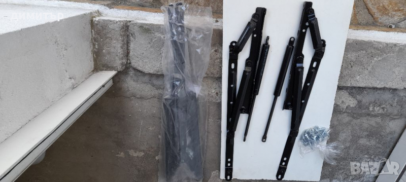 Повдигащ механизъм с амортисьори за спалня с необходимия обков за монтаж!, снимка 1