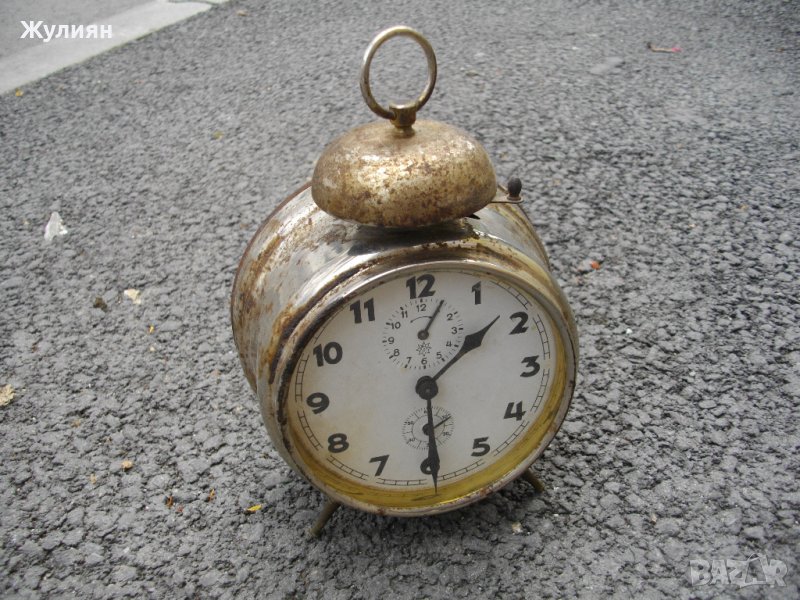 КОЛЕКЦИОНЕРСКИ БУДИЛНИК JUNGHANS, снимка 1