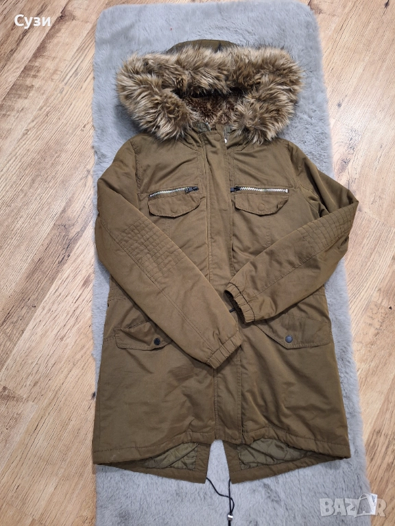 Дамска парка Breshka, снимка 1