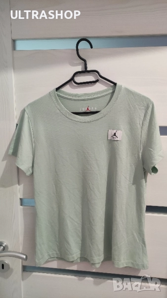 Дамска тениска Jordan L size в отлично състояние , снимка 1