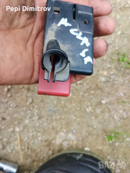 Дръжка отваряне преден капак Mercedes W203,W168,W169,W245,W210,W164  15 лв., снимка 1