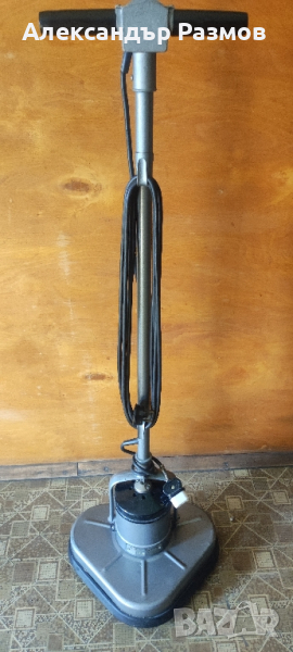 Електрическа машина за полиране и почистване на паркет и настилки (Полотëр), снимка 1