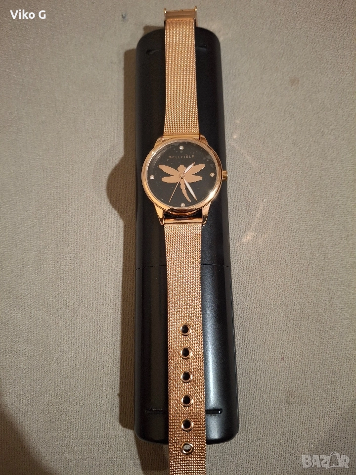 Bellfield Часовник с дизайн на морско конче, Розово-златист / Черен, снимка 1