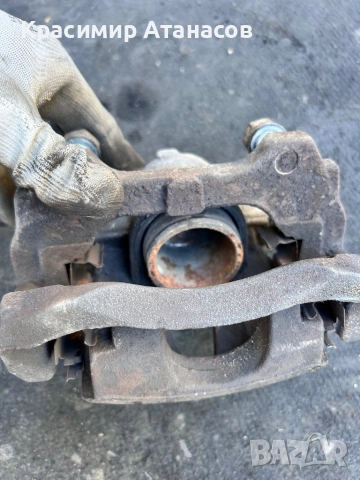 Спирачен апарат преден ляв за Фиат Гранде пунто 1.3 JTD. 75кс. 2008г, снимка 4 - Части - 51955180