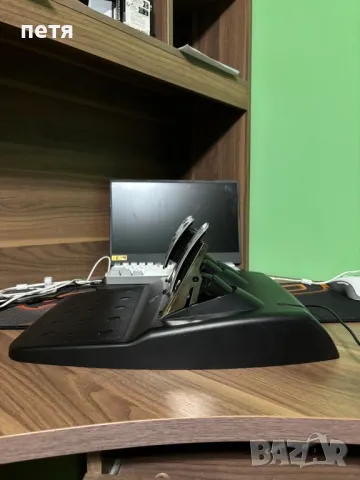 волан с педали logitech gt923, снимка 5 - Джойстици и геймпадове - 48464276