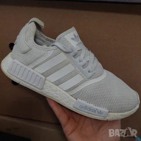 маратонки adidas NMD R1 “Triple White” номер 44 ,5-45 1/3, снимка 3 - Маратонки - 49763084