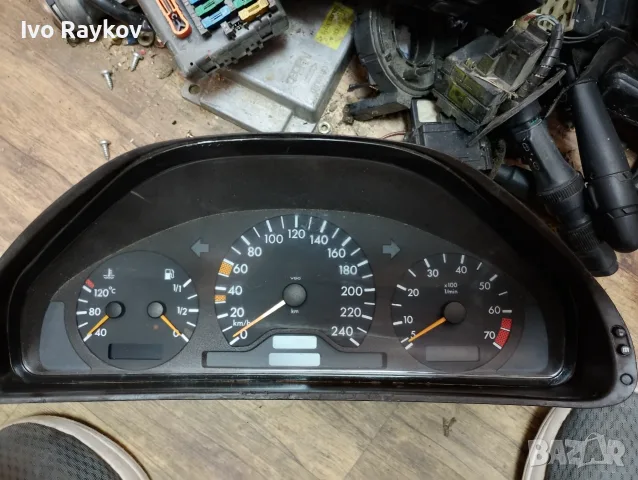 Километраж Mercedes E W210 1997 , 2105404947, снимка 2 - Части - 56227395