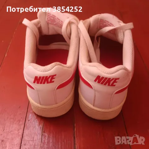 Дамски оригинални маратонки Nike , снимка 4 - Маратонки - 55860020