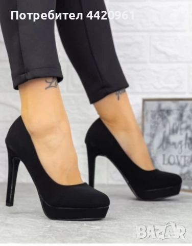 Елегантни велурени обувки 