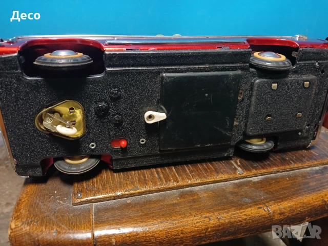 Стара китайска ламаринена играчка автомобил седан., снимка 7 - Колекции - 53007895