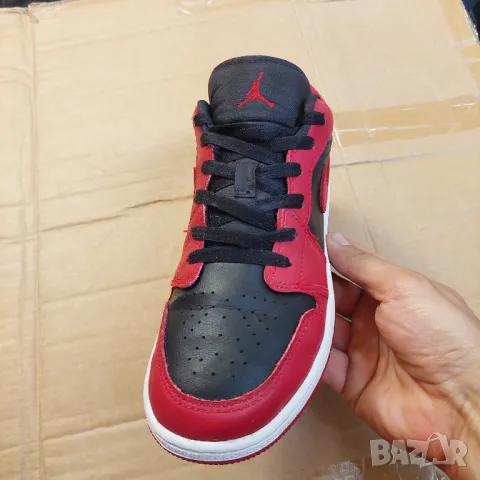 Nike Air Jordan 1 Low GS „Reverse Bred“  номер 39 , снимка 10 - Маратонки - 50178165